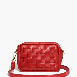 Madewell Transport Camera Bag: Woven Edition- pomegranate seed red